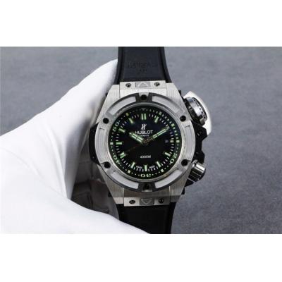 Replica King Power Diver A21J  Automatic Movement Mens Watch White Dial Rubber Strap G08