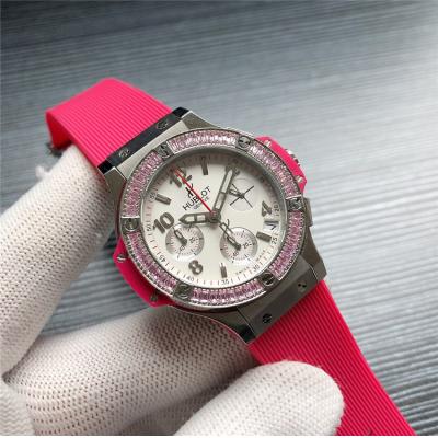 Replica Big Bang Japan VK Quartz  chronograph Movement  Womens Watch Green Dial Rubber Strap  G42