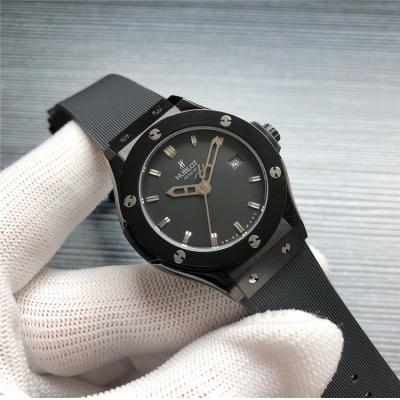 Replica Classic Fusion Japan  Quartz Movement  Womens Watch Black Dial Rubber Strap  G43