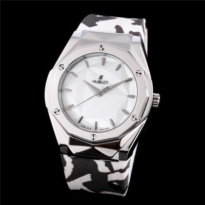 Replica Classic Fusion  Japan Miyota 8215 Automatic Movement  Mens Watch White Dial Rubber Strap C G77