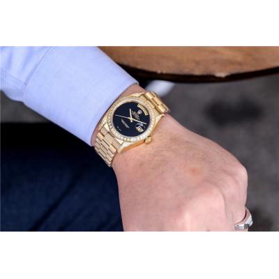 Replica Day-Date A2813 Automatic Movement Mens Watch Black Dial Yellow Gold E03