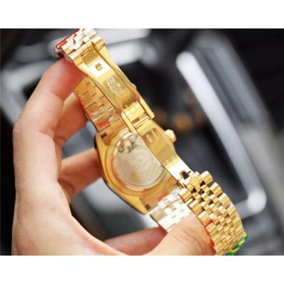 Replica Sky-Dweller Miyota 821A Automatic Movement Mens Watch Black Dial Jubilee Bracelet Yellow Gold B E50