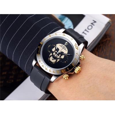 Replica Cosmograph Daytona Japan Quartz Chronograph Mens Watch  Skull Graffiti Dial Rubber Strap E132