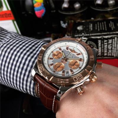 Replica Avenger Japan Quartz Chronograph Mens Watch White Dial Leather Strap C71