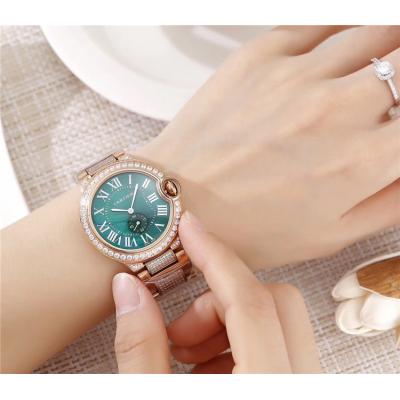 Replica Ballon Bleu Swiss Quartz Movement Womens Watch Green Dial Oyster Bracelet Yellow Gold C E70