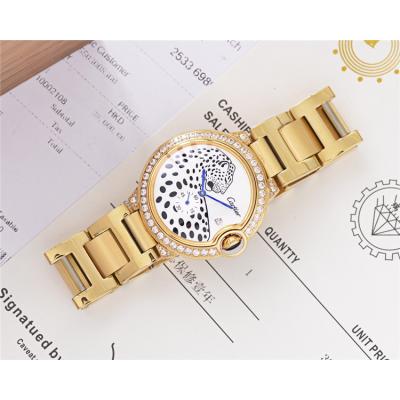 Replica Panthère Swiss Quartz Movement Womens Watch Cheetah Dial Two Tone Yellow Gold A E124