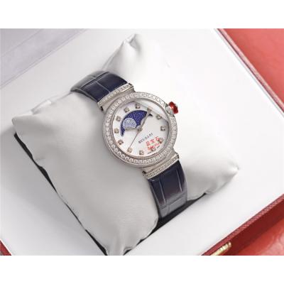 Replica Lvcea Swiss Quartz Movement Womens Watch White Dial Diamonds Case Stainless Steel E33