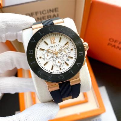 Replica Japan OS Quartz Chronograph Movement Mens Watch White Dial Rubber Strap A E48