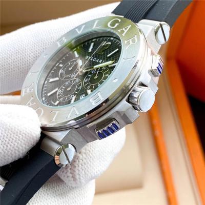 Replica Japan OS Quartz Chronograph Movement Mens Watch Black Dial Rubber Strap B E48