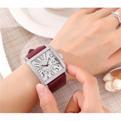 Replica Ladies'collectio Swiss Quartz Movement Mens/Womens Watch Full Diamonds Dial Diamonds Case Leather Strap E51