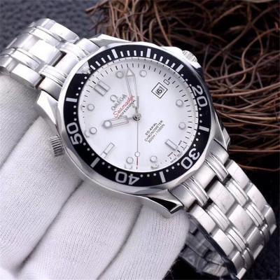 Replica Seamaster A21j Automatic Movement Mens Watch White Dial Stainless Steel E01