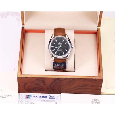 Replica Seamaster Japan Miyota 8215 Automatic Movement Mens Watch White Dial Leather Strap E11