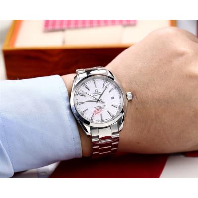 Replica Seamaster Japan Miyota 8215 Automatic Movement Mens Watch White Dial Stainless Steel A E13