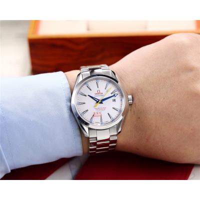 Replica Seamaster Japan Miyota 8215 Automatic Movement Mens Watch White Dial Stainless Steel A E13