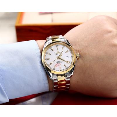 Replica Seamaster Japan Miyota 8215 Automatic Movement Mens Watch White Dial Stainless Steel A E13