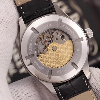 Replica Specialities Japan Miyota 8215 Automatic Mens Watch White Blue Dial Leather Strap E17