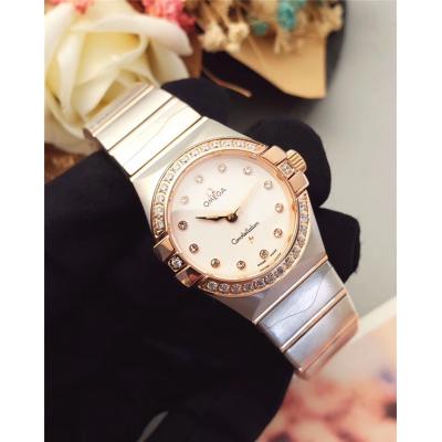 Replica Constellation Swiss Quartz Movement Womens Watch Silver Dial Diamonds Case Two Tone Rose Gold A E24