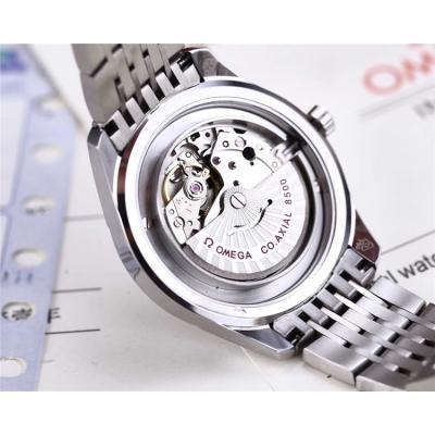 Replica De Ville Japan Miyota 8215 Automatic Movement Mens Watch White Dial Stainless Steel E35