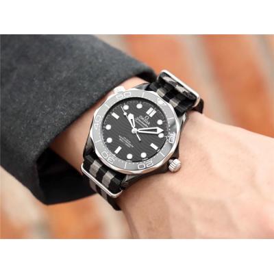 Replica Seamaster Japan Miyota 8215 Automatic Movement Mens Watch Gray Dial Rubber Strap E52