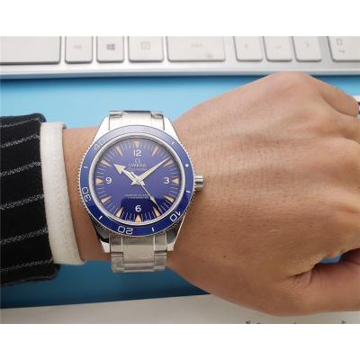 Replica Seamaster A21j Automatic Movement Mens Watch Black Dial Two Tone Yellow Gold B E82