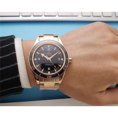 Replica Seamaster A21j Automatic Movement Mens Watch Black Dial Two Tone Yellow Gold B E82