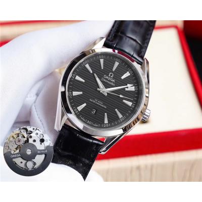 Replica Seamaster Japan Miyota 8215 Automatic Movement Mens Watch White Dial Leather Strap B E209