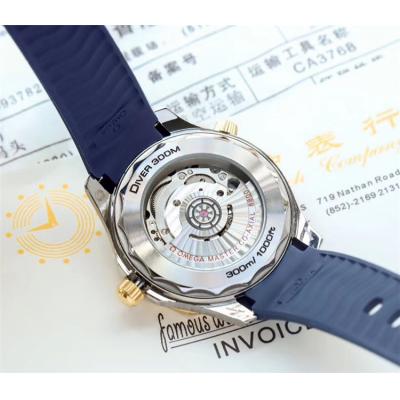 Replica Seamaster Japan Miyota 8215 Automatic Movement Mens Watch White Dial Rubber Strap B E265