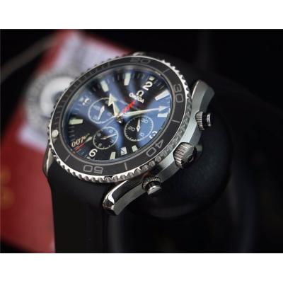 Replica Seamaster Japan OS Quartz Chronograph Movement Mens Watch Black Dial Rubber Strap E286