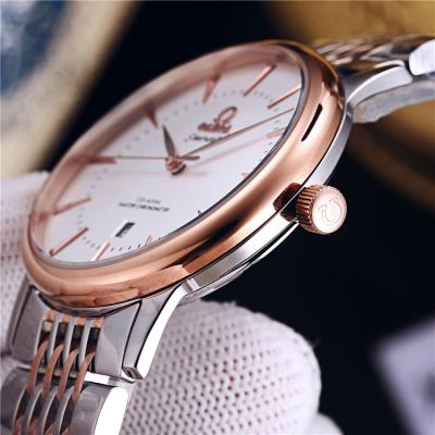 Replica Seamaster Japan Quartz Movement Mens Watch White Dial Two Tone Rose Gold E305