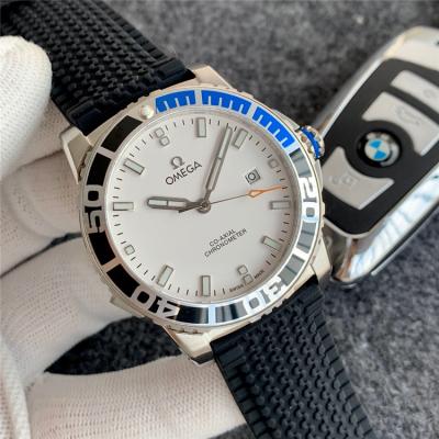 Replica Specialities Japan Miyota 8215 Automatic Movement Mens Watch White Dial Rubber Strap E346