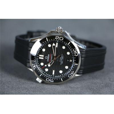 Replica Seamaster 8500 Automatic Movement Mens Watch Black Dial Rubber Strap E366