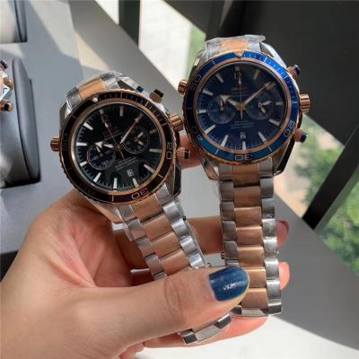 Replica Seamaster Japan Quartz Chronograph Movement Mens Watch Blue Dial Two Tone Rose Gold E385