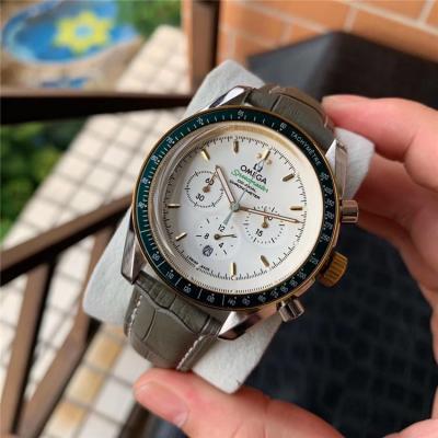 Replica Speedmaster Japan OS Quartz Chronograph Movement Mens Watch White Dial Leather Strap E401