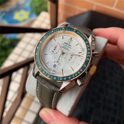 Replica Speedmaster Japan OS Quartz Chronograph Movement Mens Watch White Dial Leather Strap E401