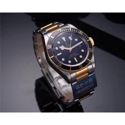 Replica Black Bye Japan Miyota 8215 Automatic Movement Mens Watch Black Dial Two Tone Yellow Gold E02