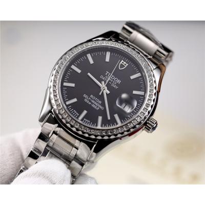 Replica Heritage Advisor Japan Miyota 8215 Automatic Movement Mens Watch Silver Dial Diamonds Case Stainless Steel E03