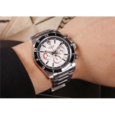 Replica Grantour Japan Quartz Chronograph Movement Mens Watch White Dial Stainless Steel E17