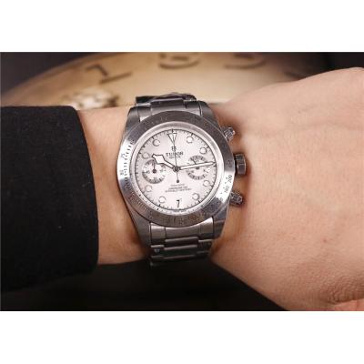 Replica Grantour Japan Quartz Chronograph Movement Mens Watch White Dial Stainless Steel E18